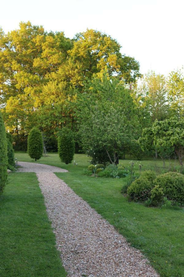 Le Bourgis Bed & Breakfast La Chapelle-Montligeon Екстериор снимка