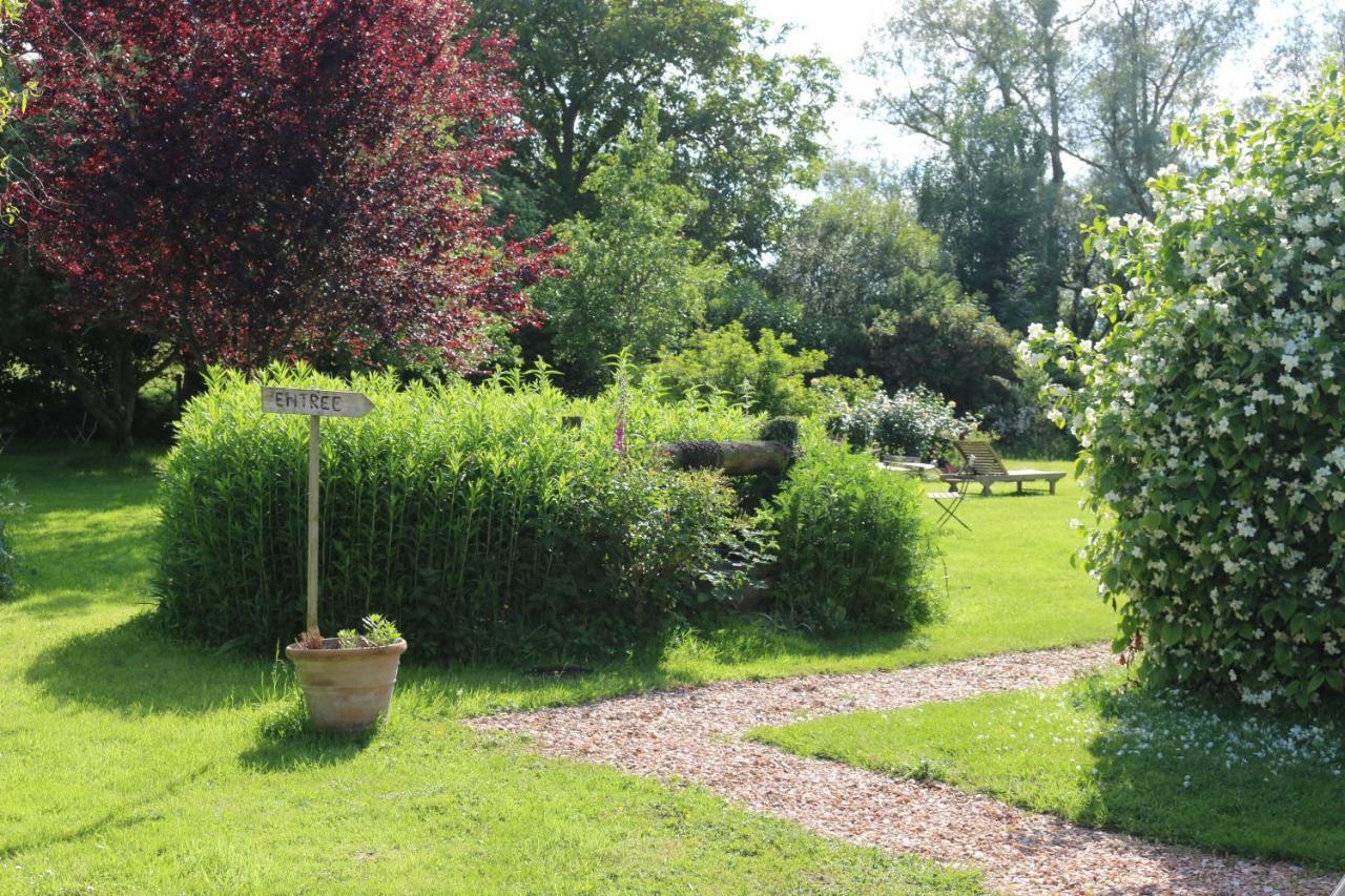 Le Bourgis Bed & Breakfast La Chapelle-Montligeon Екстериор снимка